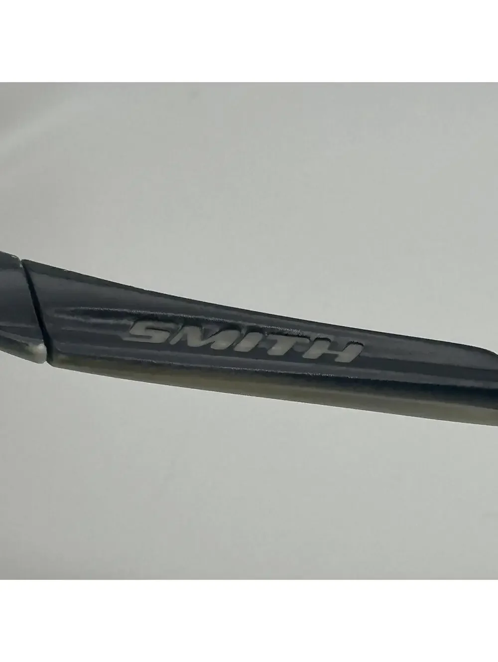Smith Wraparound Sport Sunglasses Gray Black Brown Lens